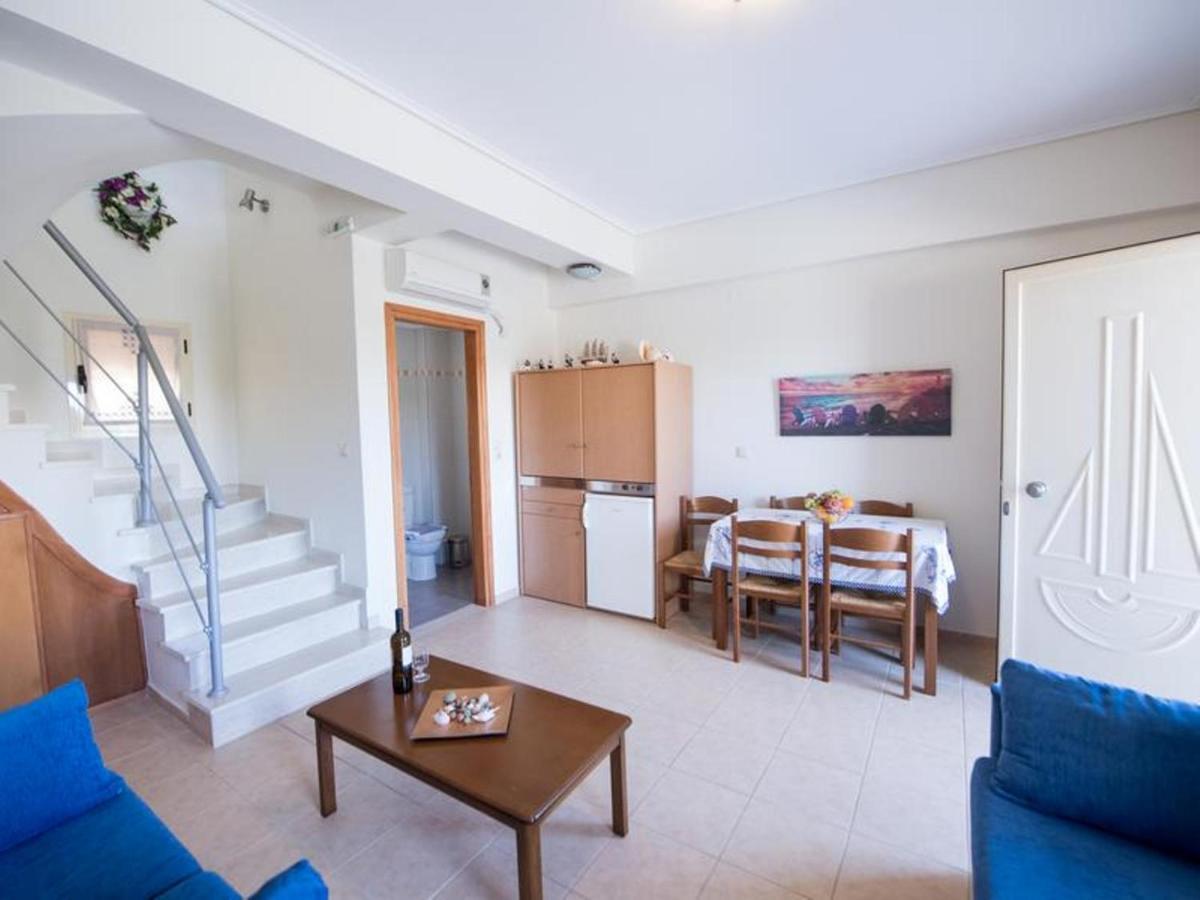 Manoleas Villas - Apartment 2 Stoúpa Exteriör bild